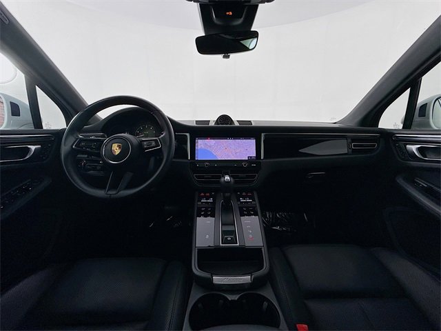 Certified 2024 Porsche Macan image 27