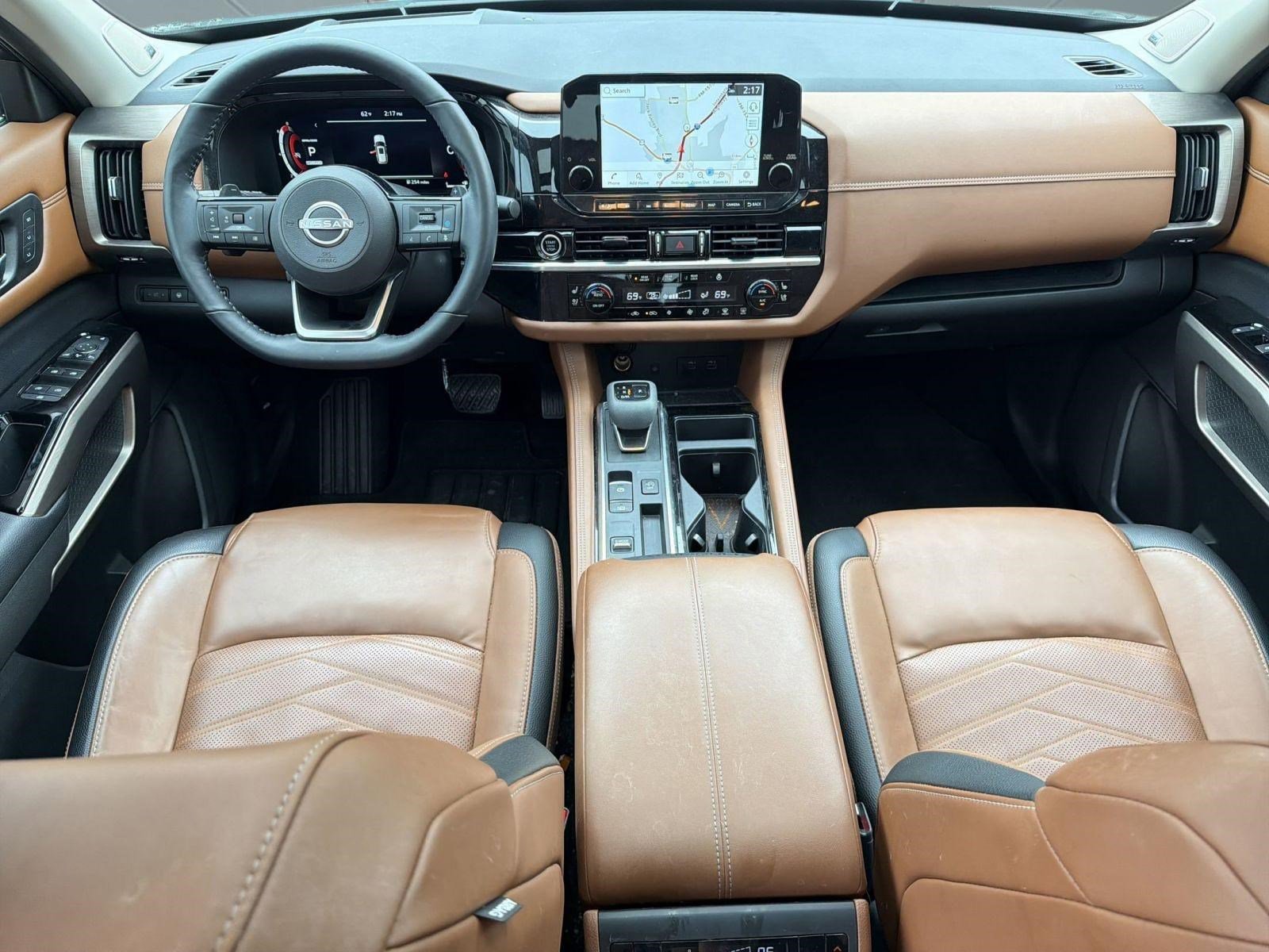 Used 2023 Nissan Pathfinder Platinum image 17