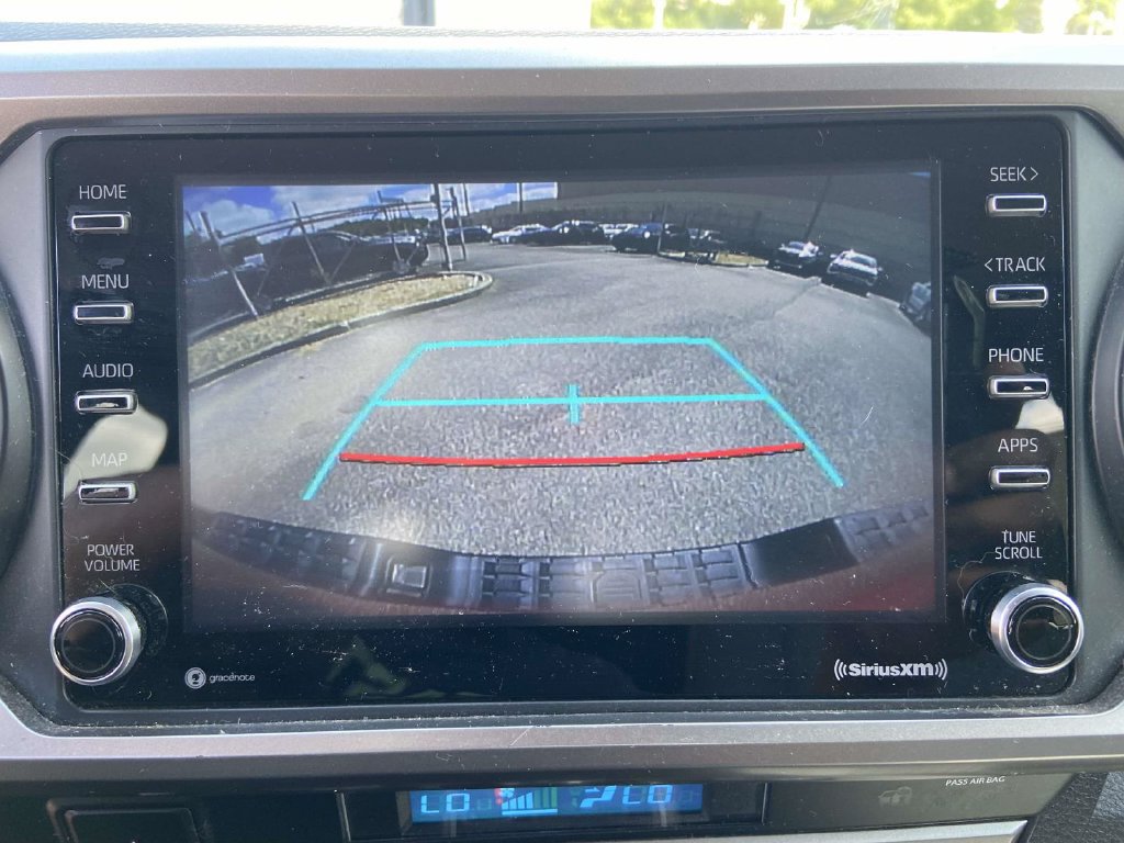 Used 2022 Toyota Tacoma SR5 RWD image 17