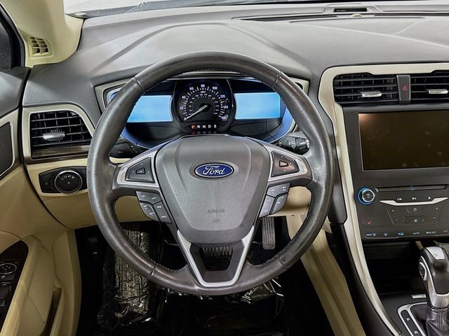 Used 2014 Ford Fusion SE w/ Equipment Group 202A FWD image 13