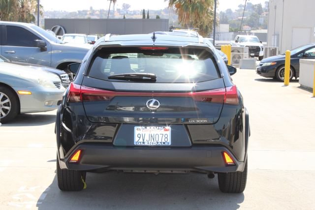 Certified 2025 Lexus UX 300h FWD image 20
