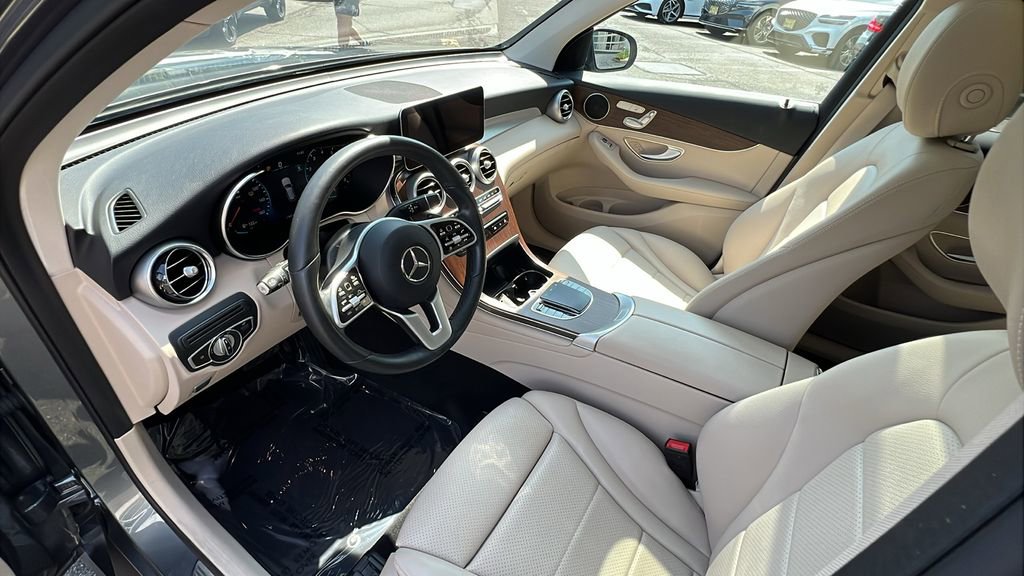 Used 2022 Mercedes-Benz GLC 300 GLC 300 image 25