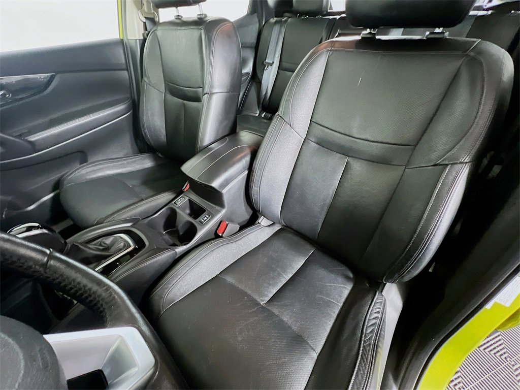 Used 2017 Nissan Rogue Sport SL w/ SL Premium Package image 20