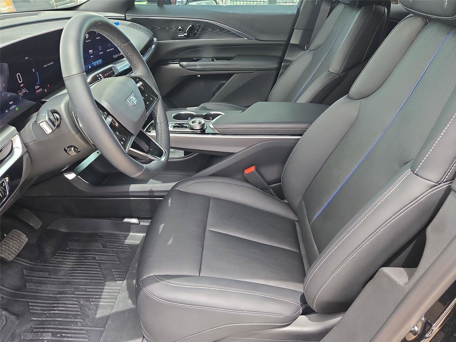 New 2025 Cadillac Lyriq Sport w/ LPO, Floor Liner Package AWD/4WD image 27