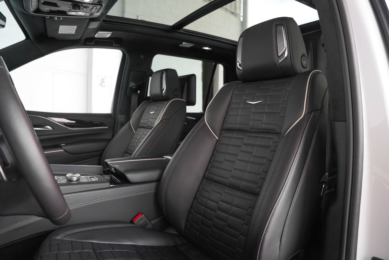 Used 2023 Cadillac Escalade V AWD/4WD image 48