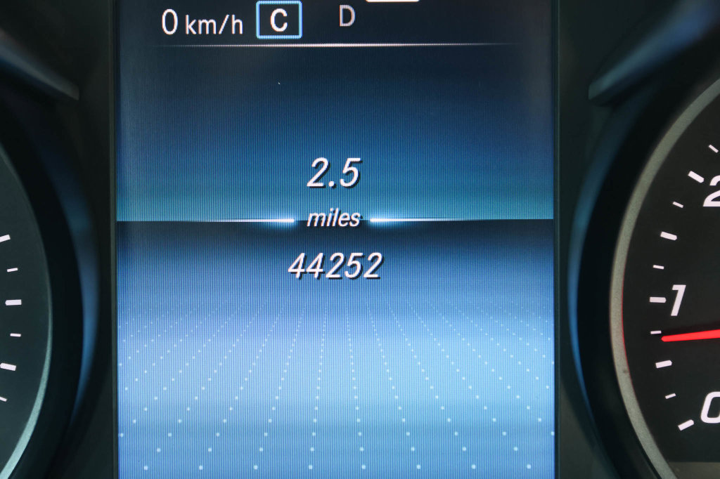 Used 2022 Mercedes-Benz GLC 300 4MATIC image 30