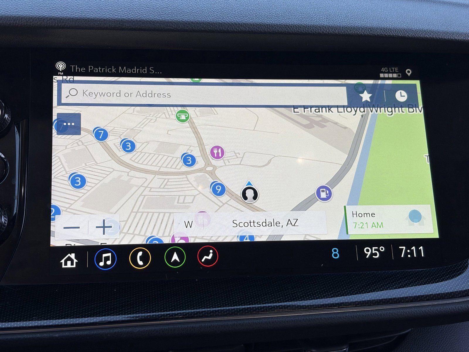 Certified 2022 Buick Envision Essence w/ Technology Package I FWD image 28