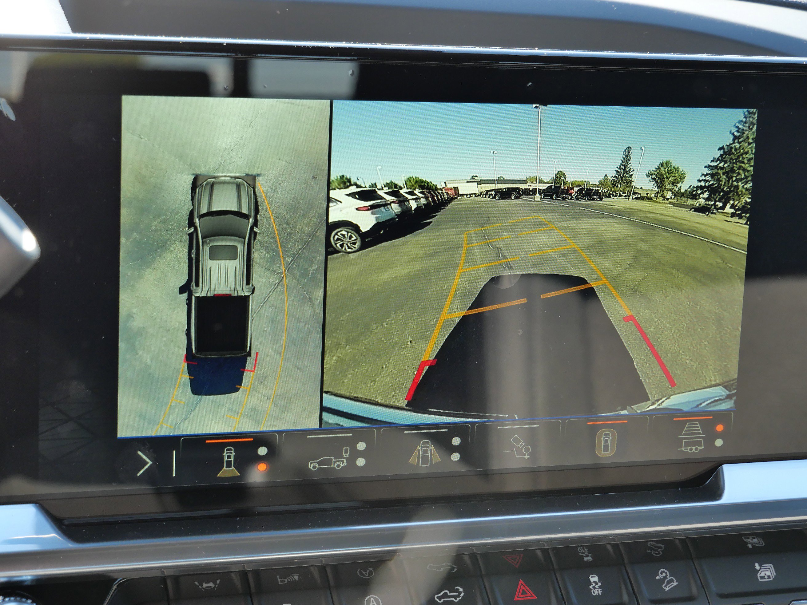 New 2026 GMC Sierra 1500 SLE image 9