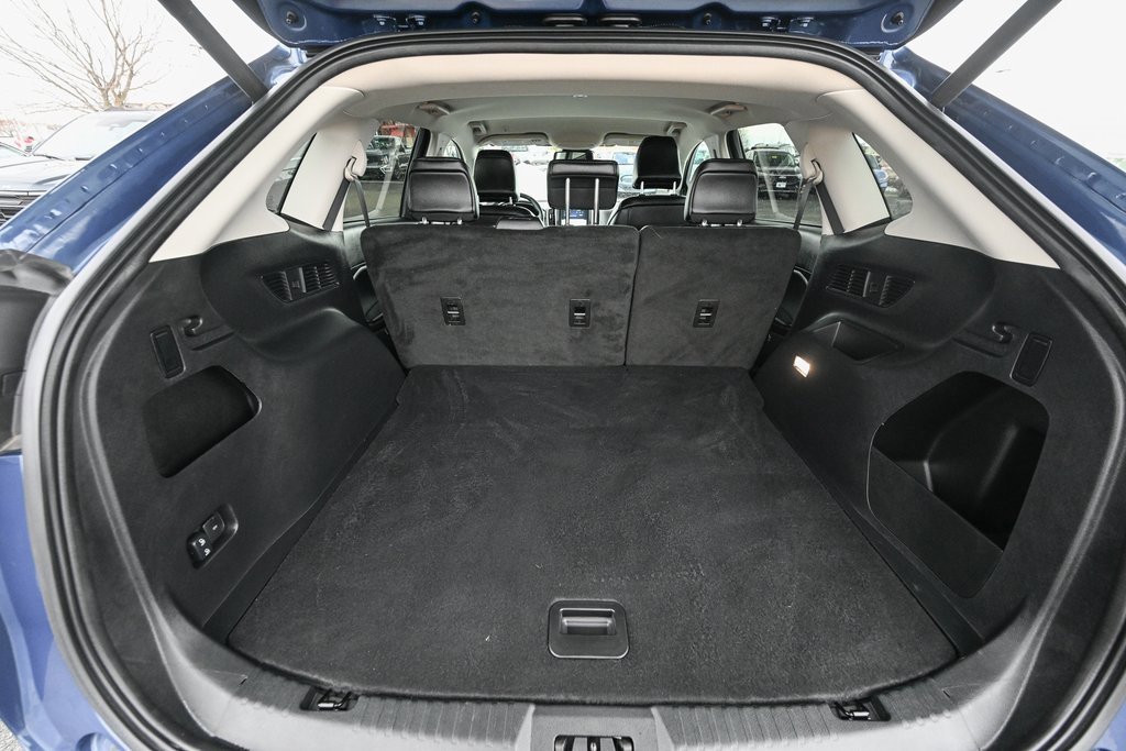 Used 2024 Ford Edge SEL w/ Convenience Package image 16