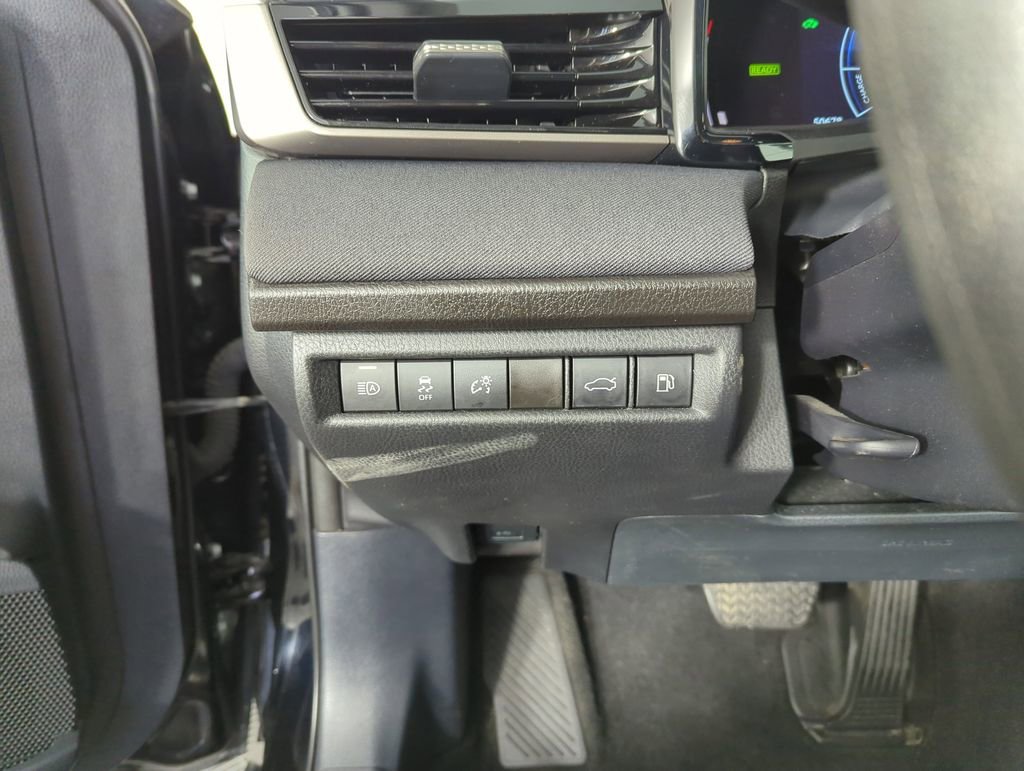 Used 2025 Toyota Camry LE FWD image 20