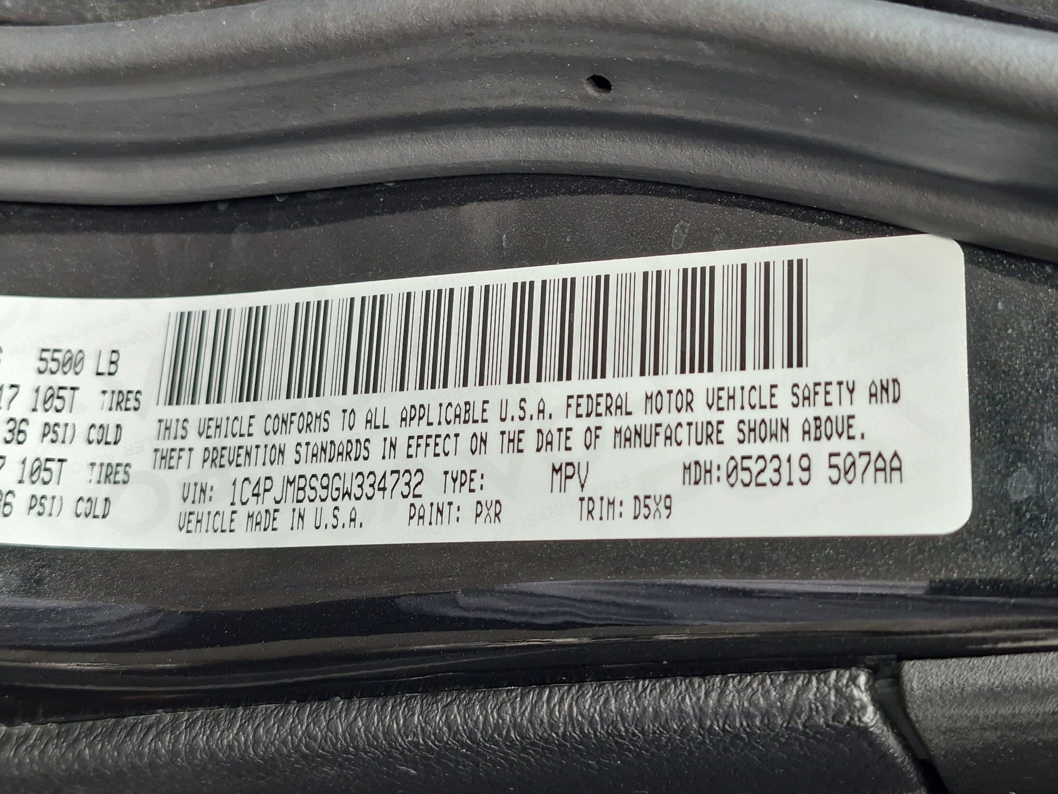 Used 2016 Jeep Cherokee Trailhawk w/ Cold Weather Group AWD/4WD image 34