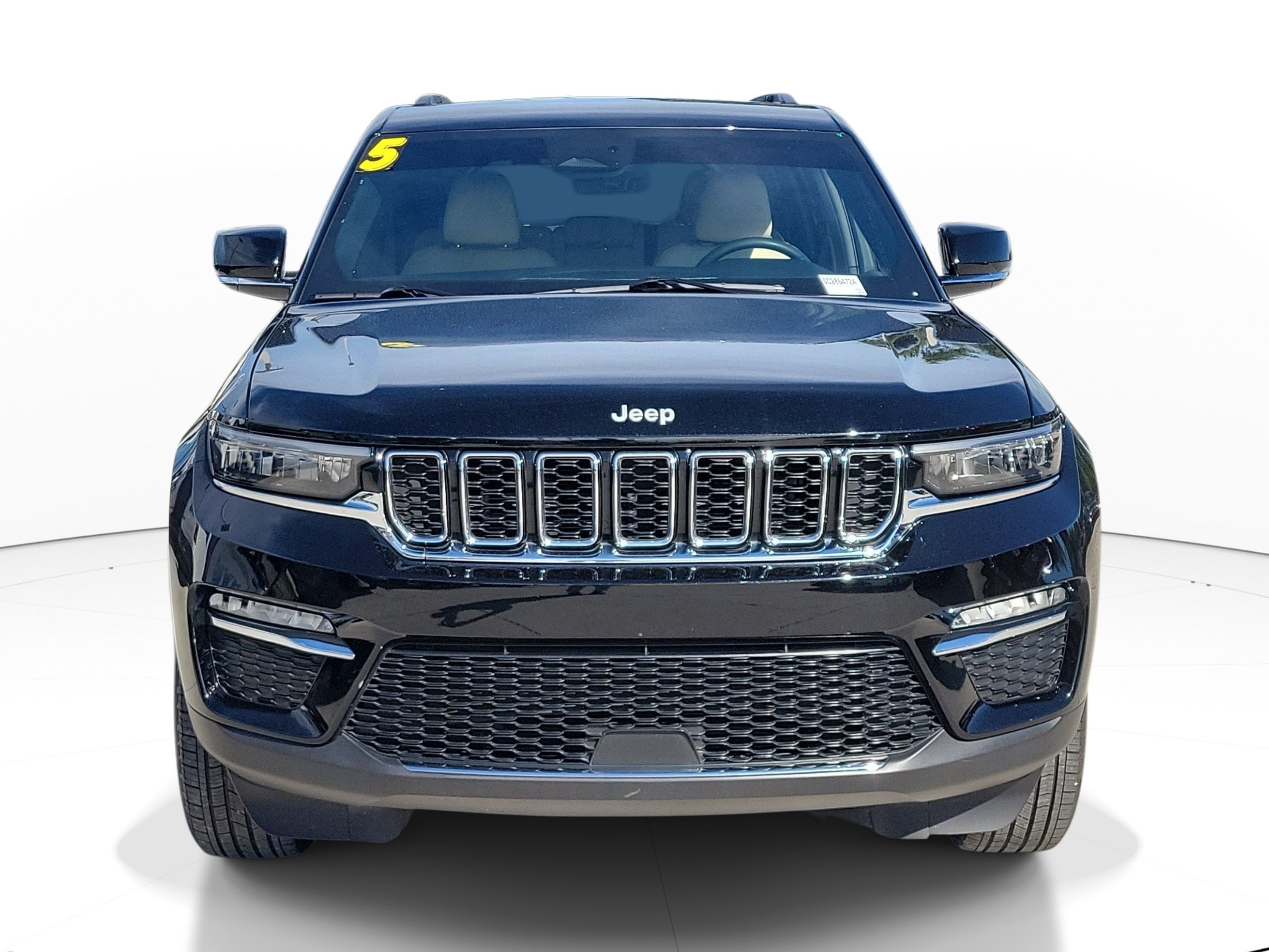 Used 2025 Jeep Grand Cherokee Limited w/ Trailer Tow Package AWD/4WD image 2