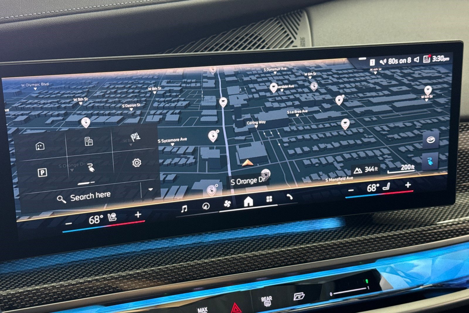 Used 2023 BMW i7 xDrive60 AWD/4WD image 17