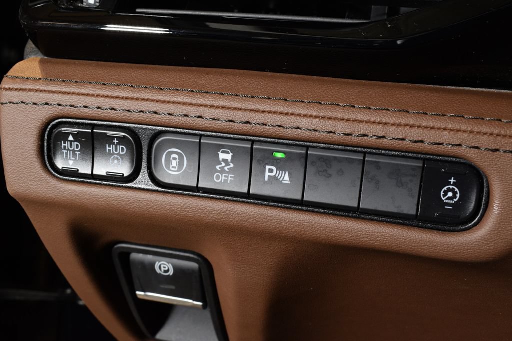 Used 2024 Acura MDX SH-AWD w/ Advance Package image 15