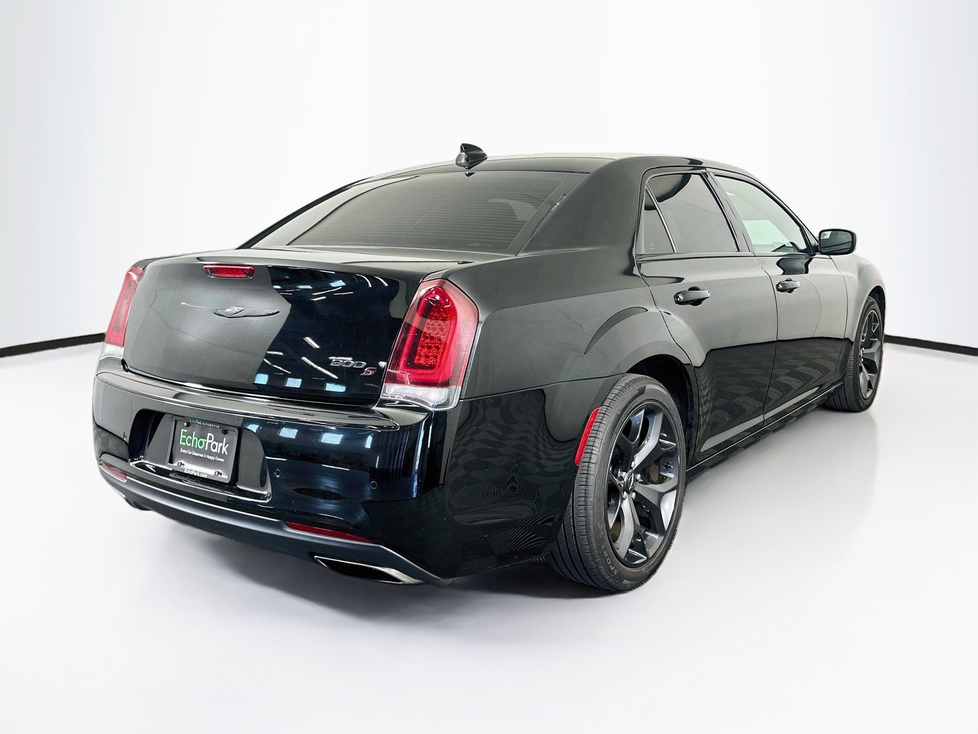 Used 2021 Chrysler 300 S RWD image 9