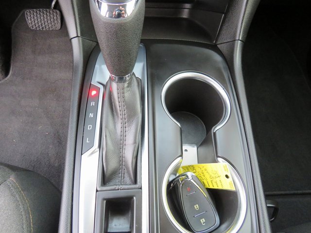 Used 2021 Chevrolet Equinox LT image 23