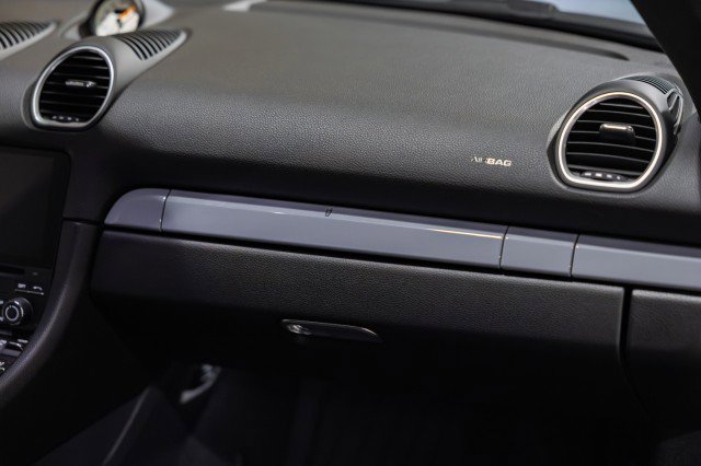 Used 2023 Porsche 718 Cayman GT4 w/ Chrono Package image 39