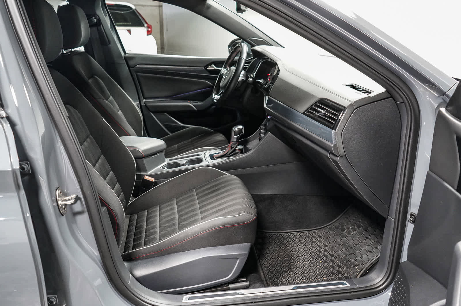 Used 2021 Volkswagen Jetta GLI image 18