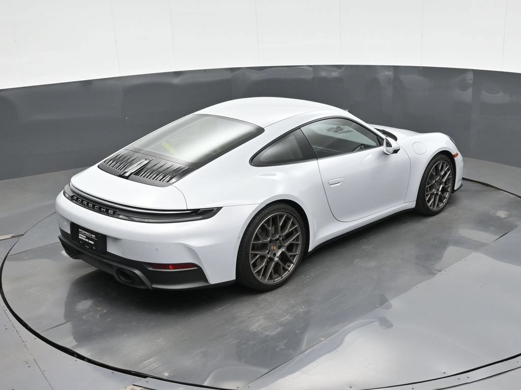 Certified 2025 Porsche 911 Carrera RWD image 30