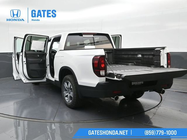 Certified 2025 Honda Ridgeline RTL image 60