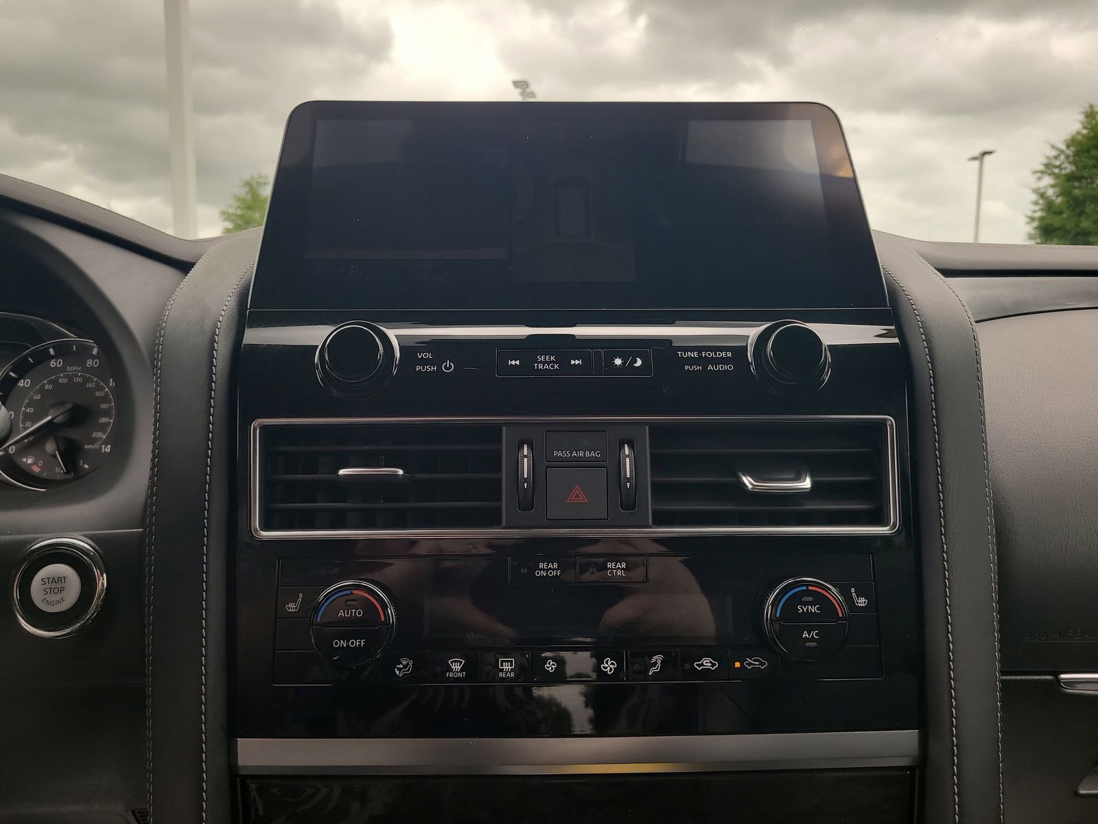 Used 2024 INFINITI QX80 Luxe AWD/4WD image 20