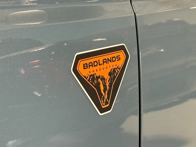 New 2025 Ford Bronco Badlands w/ Sasquatch Package image 8
