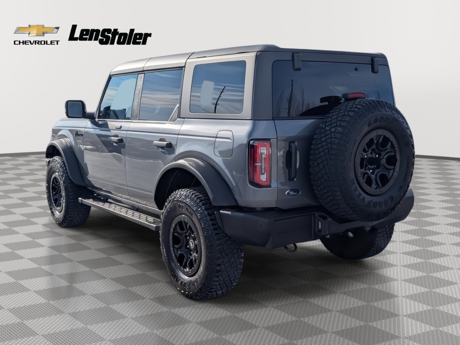 Used 2023 Ford Bronco Wildtrak image 3