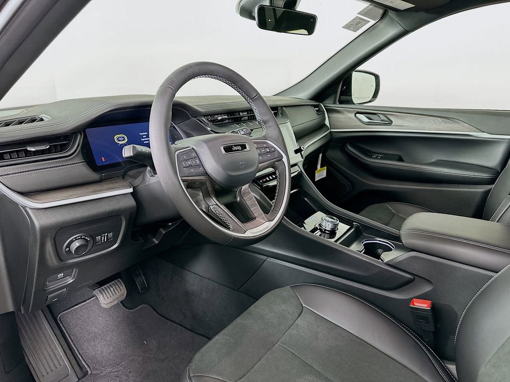 New 2026 Jeep Grand Cherokee L 4WD image 14