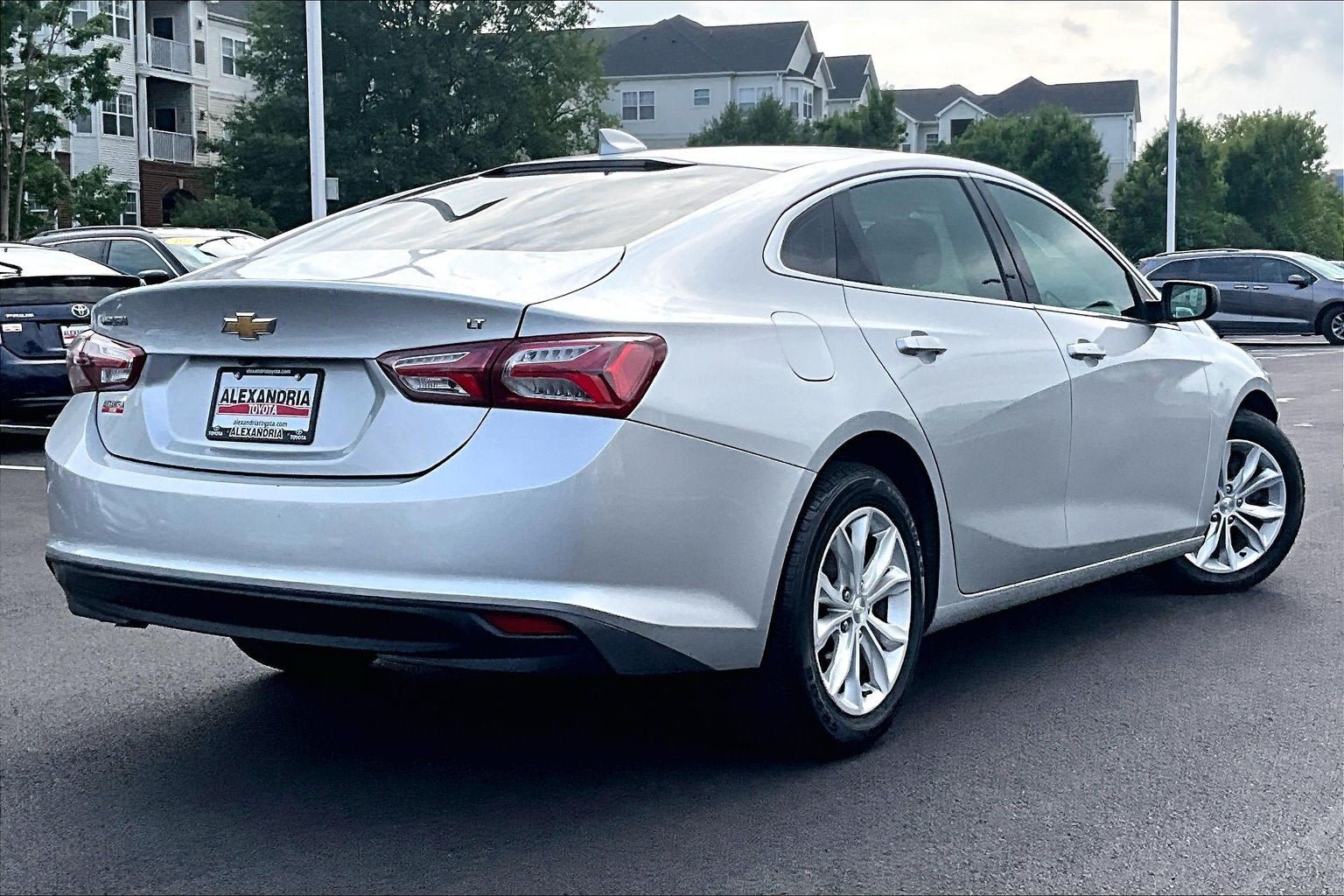 Used 2020 Chevrolet Malibu LT FWD image 12