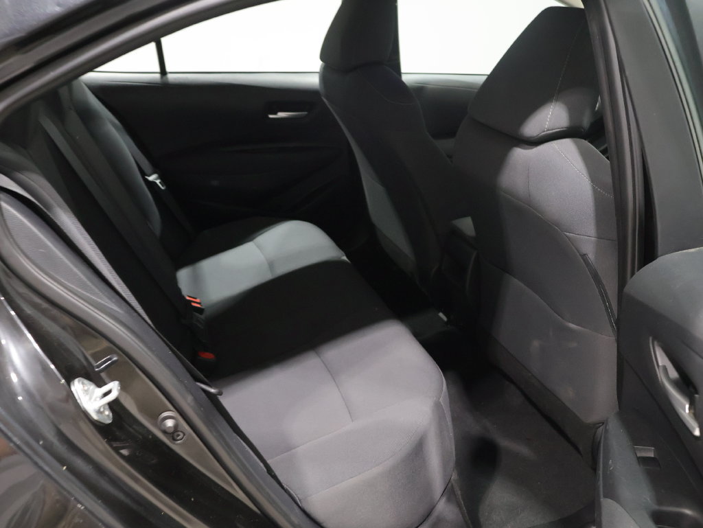 Used 2020 Toyota Corolla LE FWD image 18