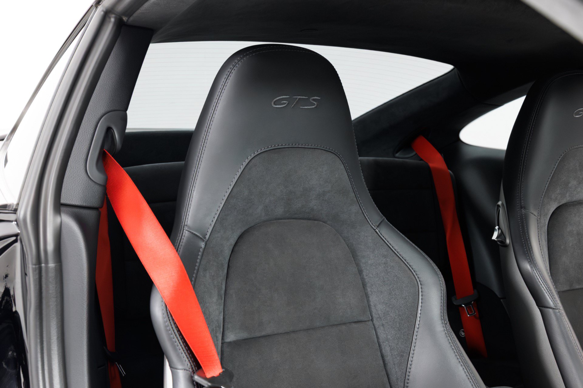 Used 2017 Porsche 911 Carrera GTS RWD image 33