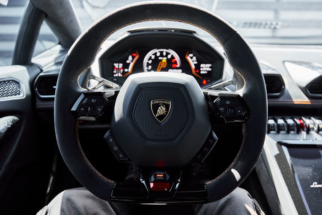 Used 2020 Lamborghini Huracan EVO AWD/4WD image 50