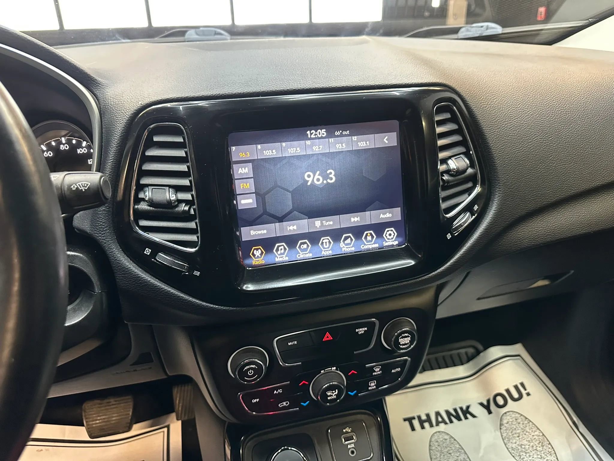 Used 2018 Jeep Compass Limited image 15