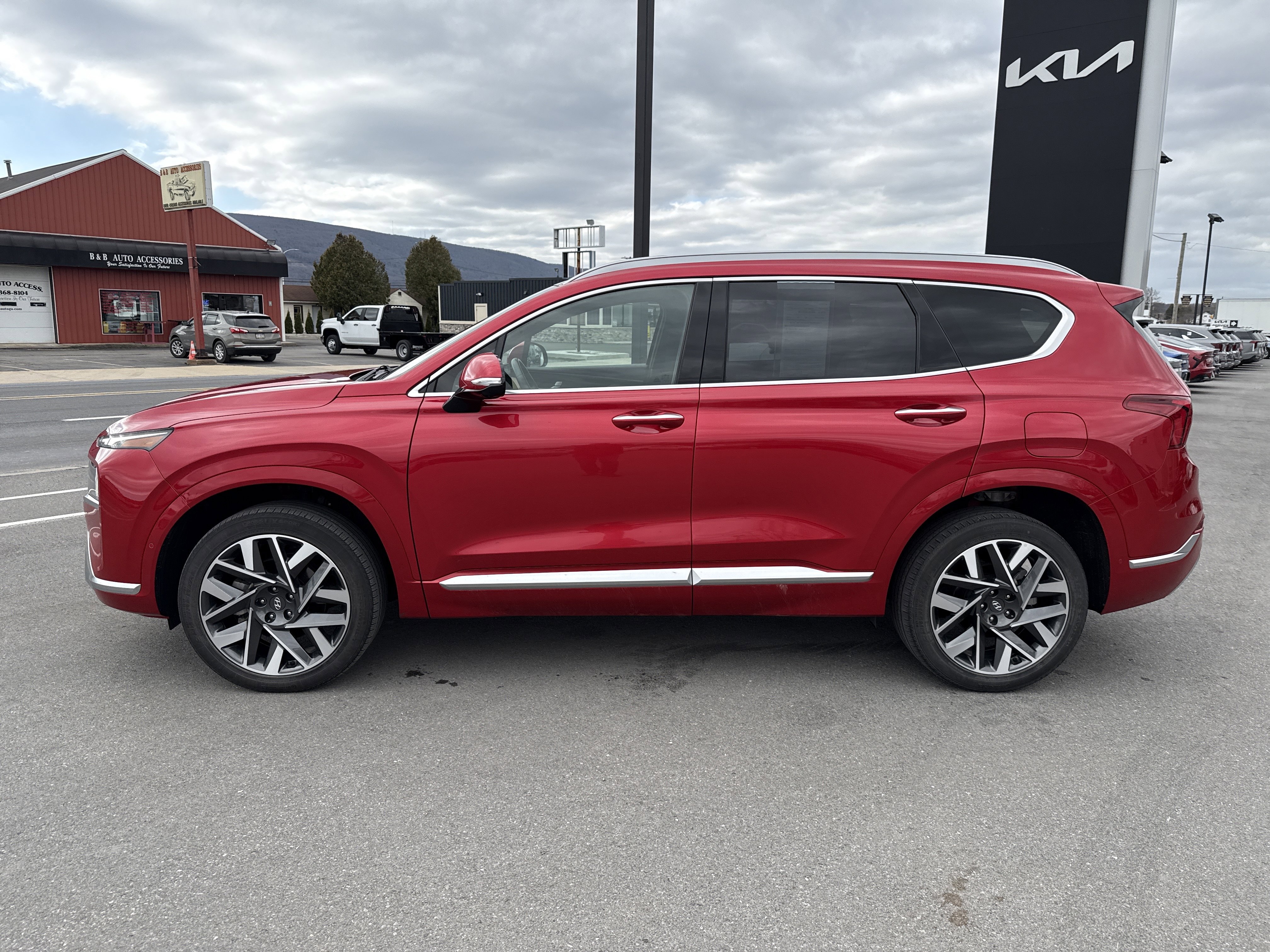 Used 2023 Hyundai Santa Fe Calligraphy image 7