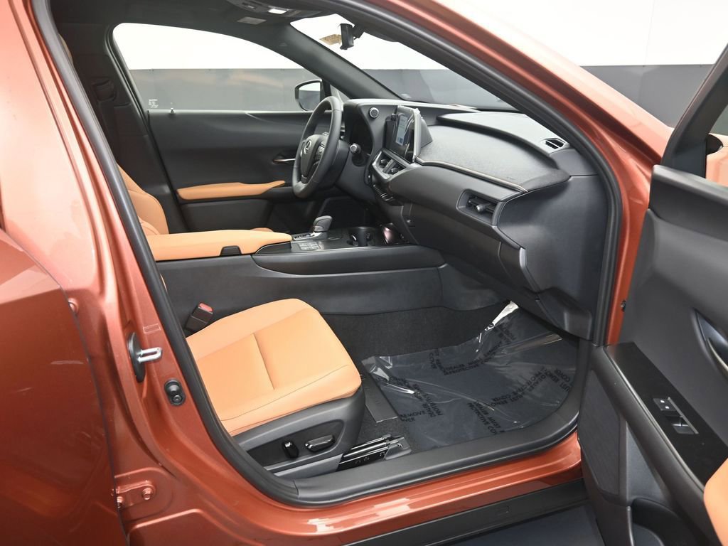 New 2026 Lexus UX 300h FWD image 11