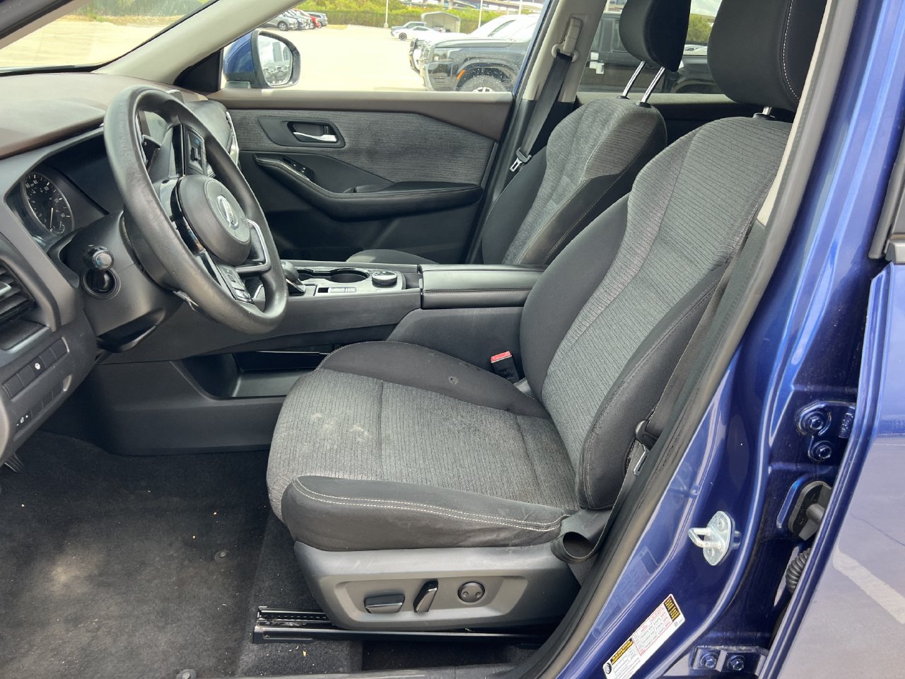 Used 2021 Nissan Rogue SV AWD/4WD image 5