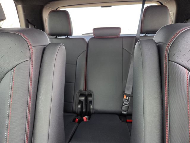 Used 2024 Chevrolet Traverse RS AWD/4WD image 58