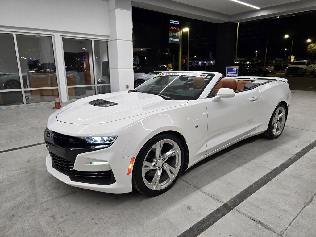 Used 2019 Chevrolet Camaro SS image 9