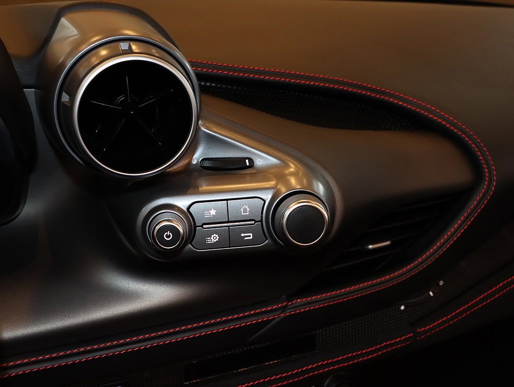 Certified 2023 Ferrari F8 Tributo image 93