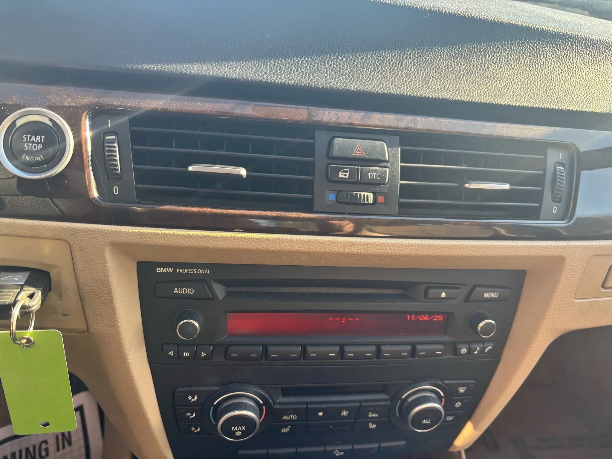 Used 2010 BMW 328i xDrive Sedan image 24