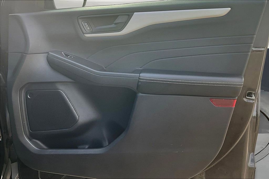 Used 2022 Ford Escape SE image 29