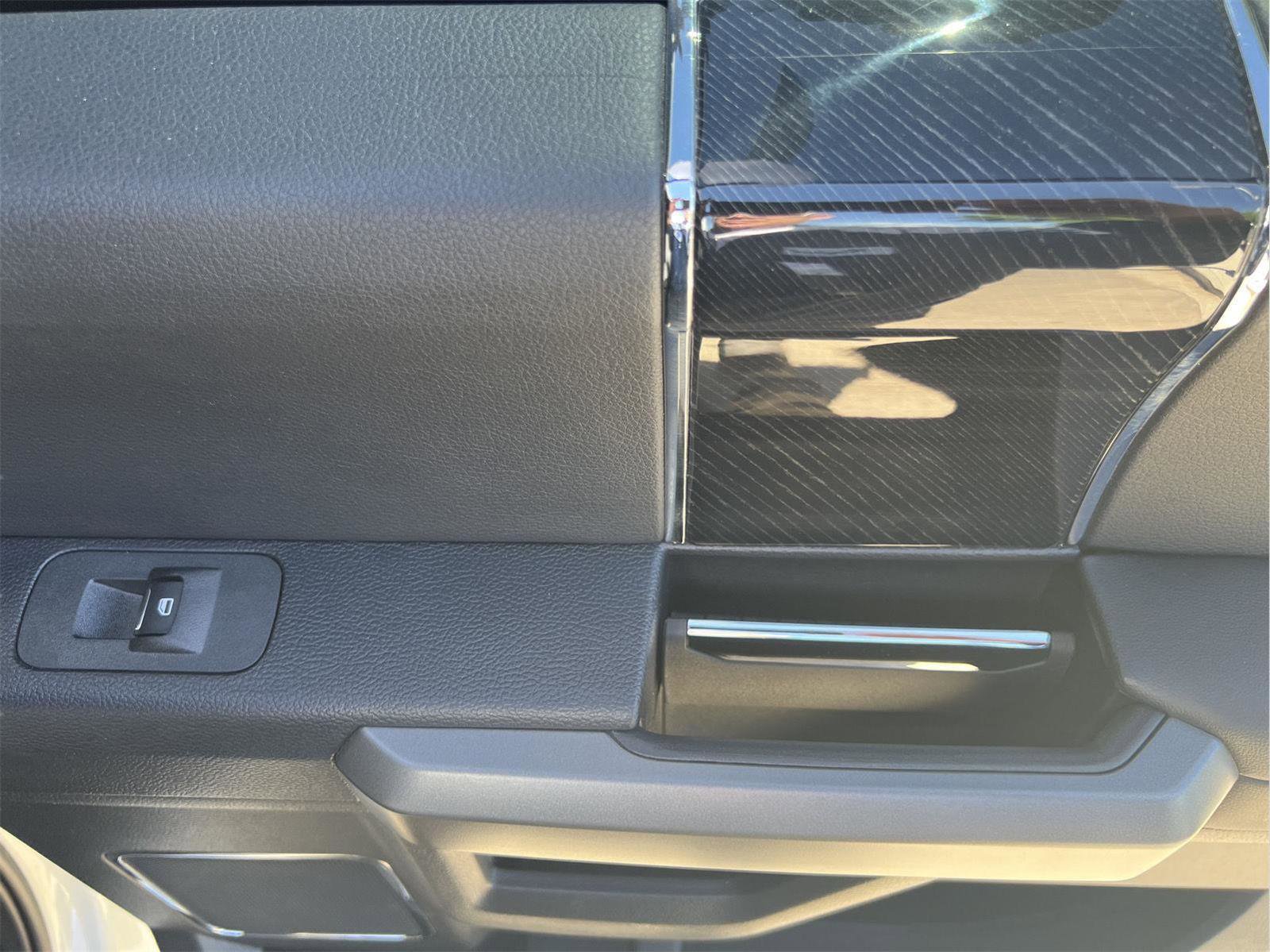 Used 2022 Ford F350 Platinum AWD/4WD image 14