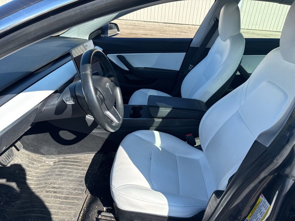 Used 2019 Tesla Model 3 image 15