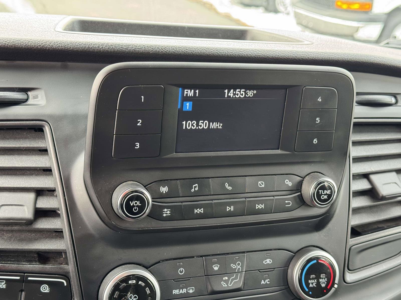 Used 2024 Ford Transit 250 Low Roof AWD w/ Exterior Upgrade Package image 9