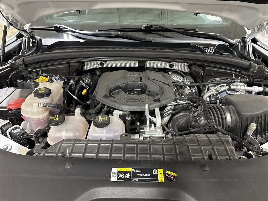 Used 2025 Jeep Grand Cherokee Limited 4xe image 26