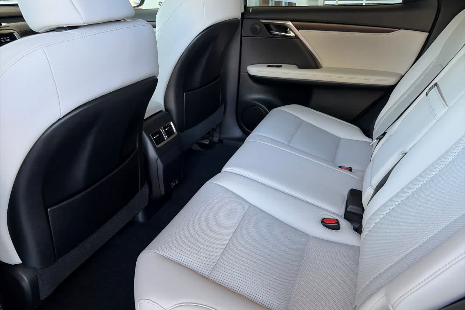 Used 2022 Lexus RX 350 FWD w/ Premium Package image 4