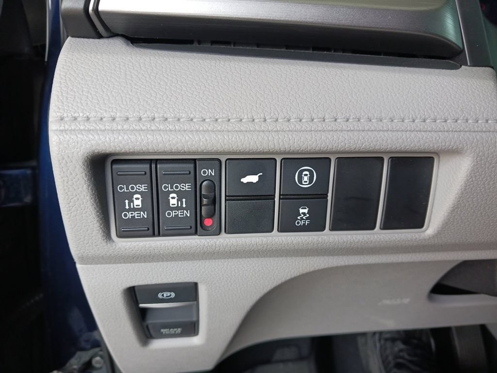 Used 2021 Honda Odyssey EX-L image 35