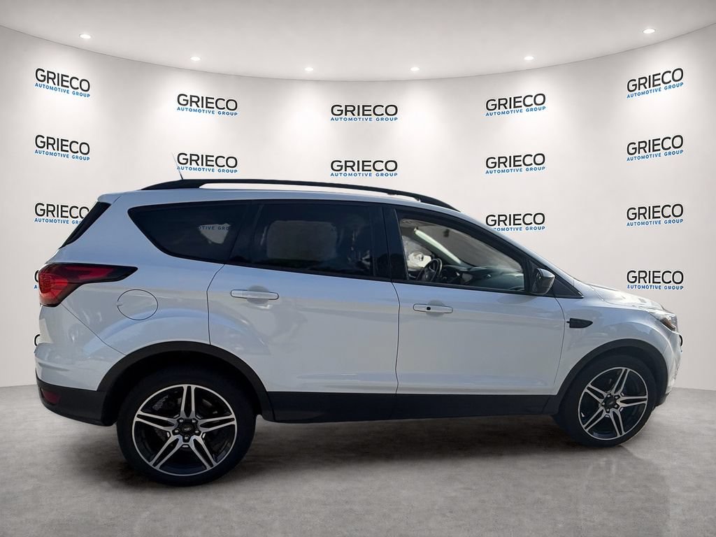 Certified 2019 Ford Escape SEL FWD image 8