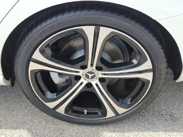 Used 2023 Mercedes-Benz C 300 Sedan image 8