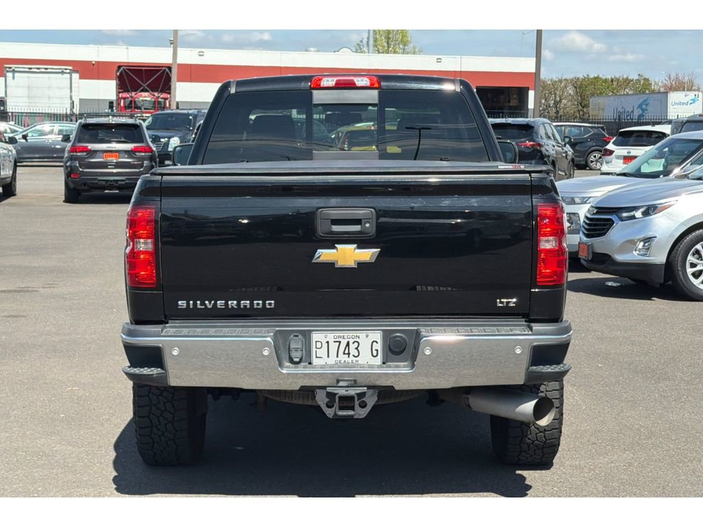 Used 2015 Chevrolet Silverado 2500 LTZ AWD/4WD image 6
